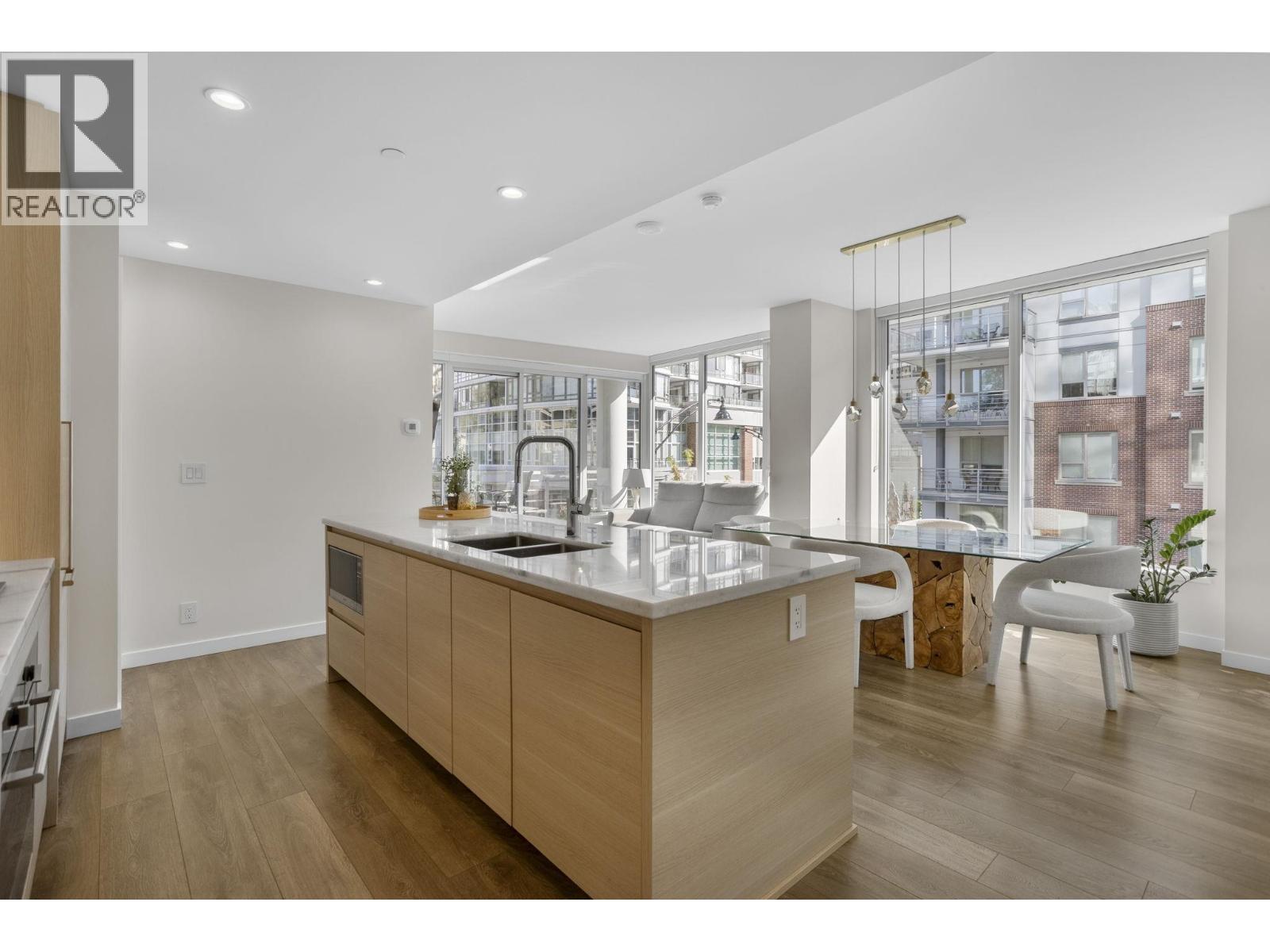 302 305 MORRISSEY ROAD