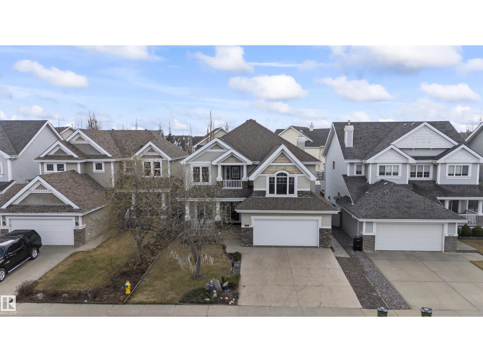 558 STEWART CR SW