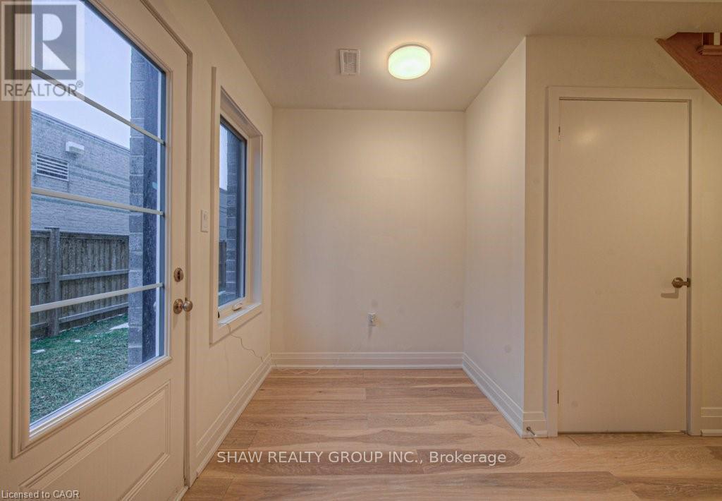 8 - 258 HESPELER ROAD