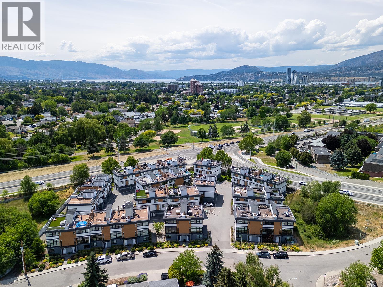 1515 Highland Drive N Unit# 20