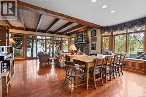 675 Towner Park Rd North Saanich BC V8L5L7