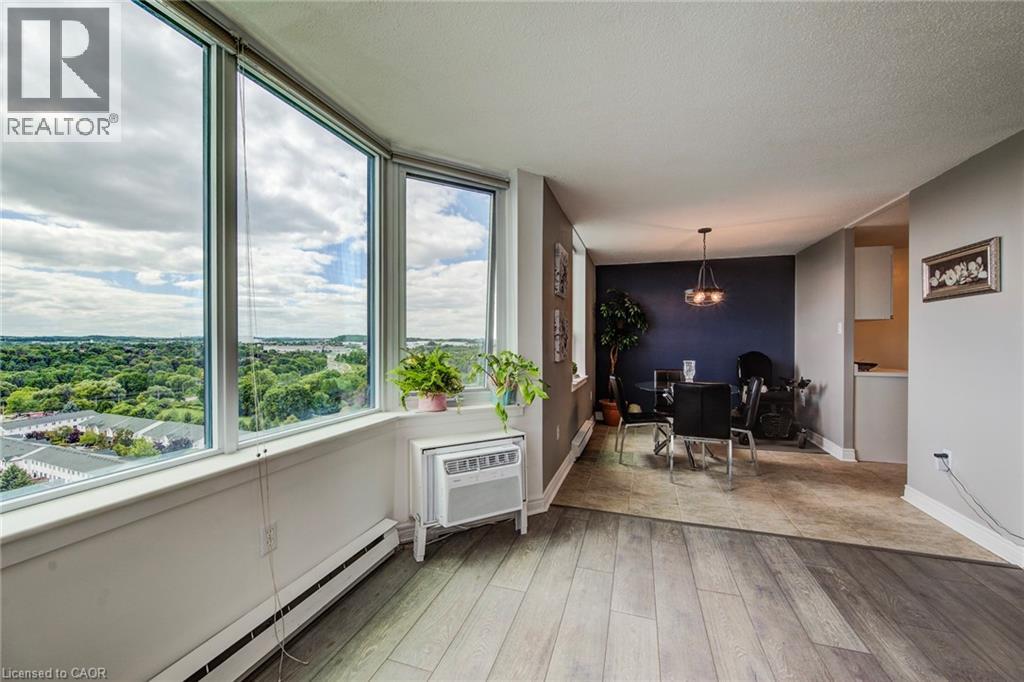 35 GREEN VALLEY Drive Unit# 1605