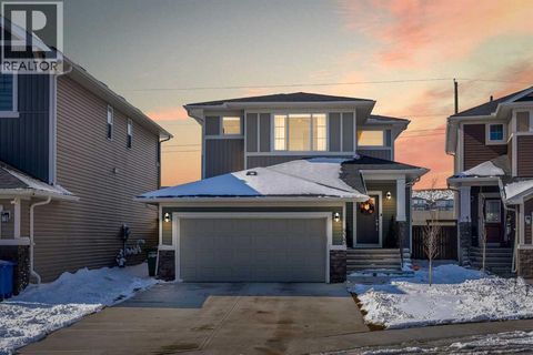 937 Bayview Heights Airdrie AB T4B5M6
