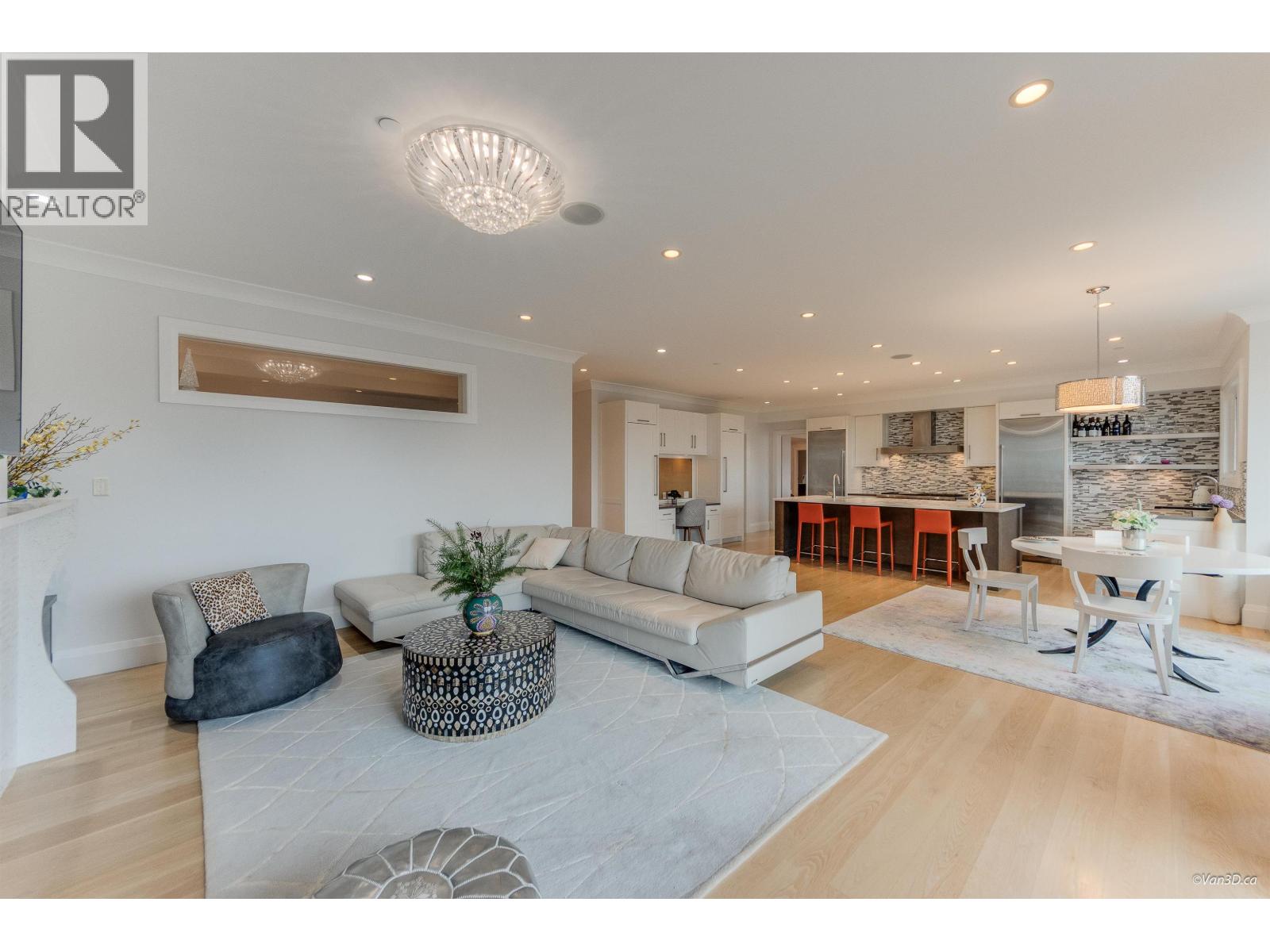 1020 EYREMOUNT DRIVE