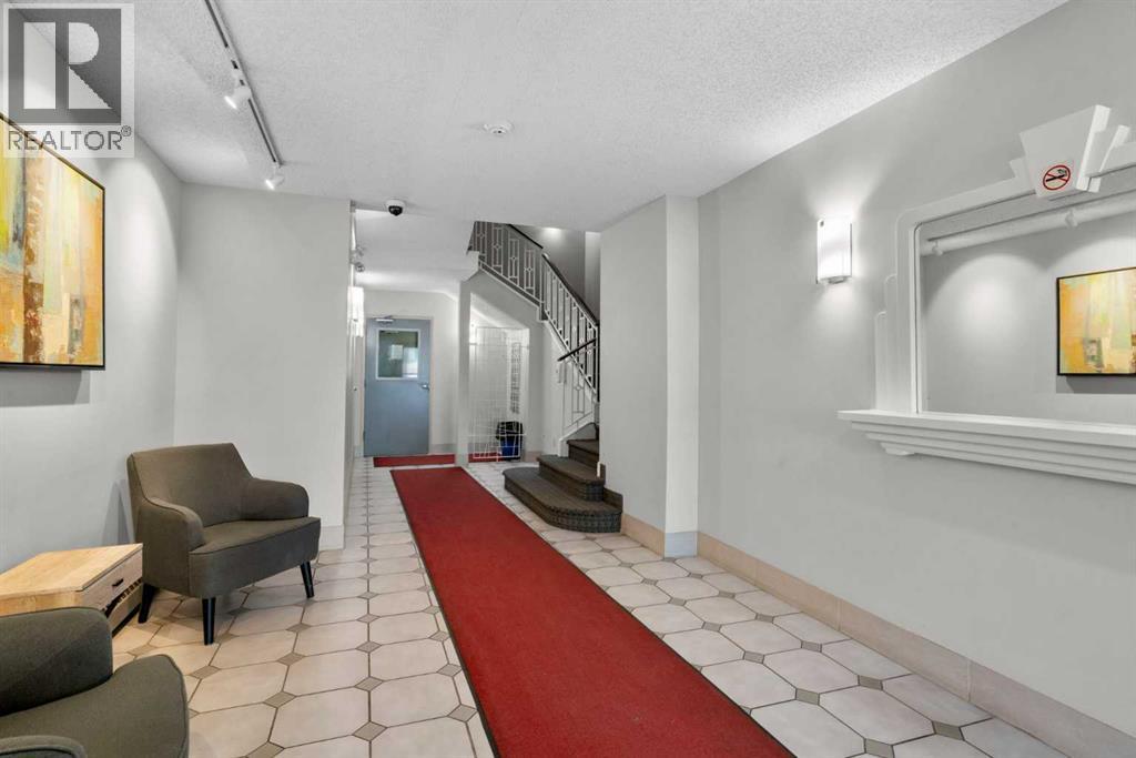 306, 1720 13 Street SW