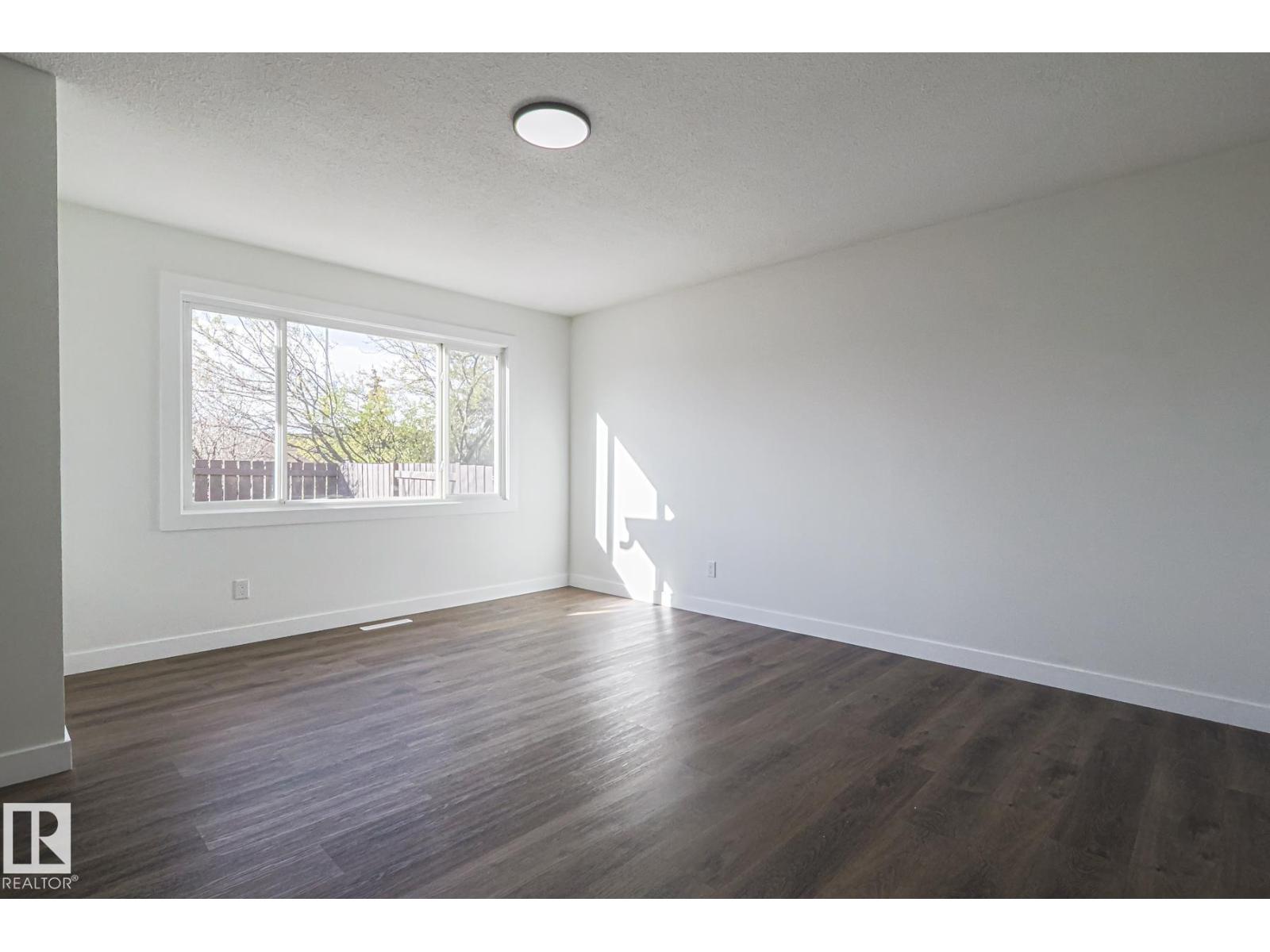 231 ROSELAND VG NW