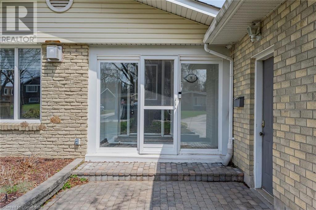 6 STIRLING Place