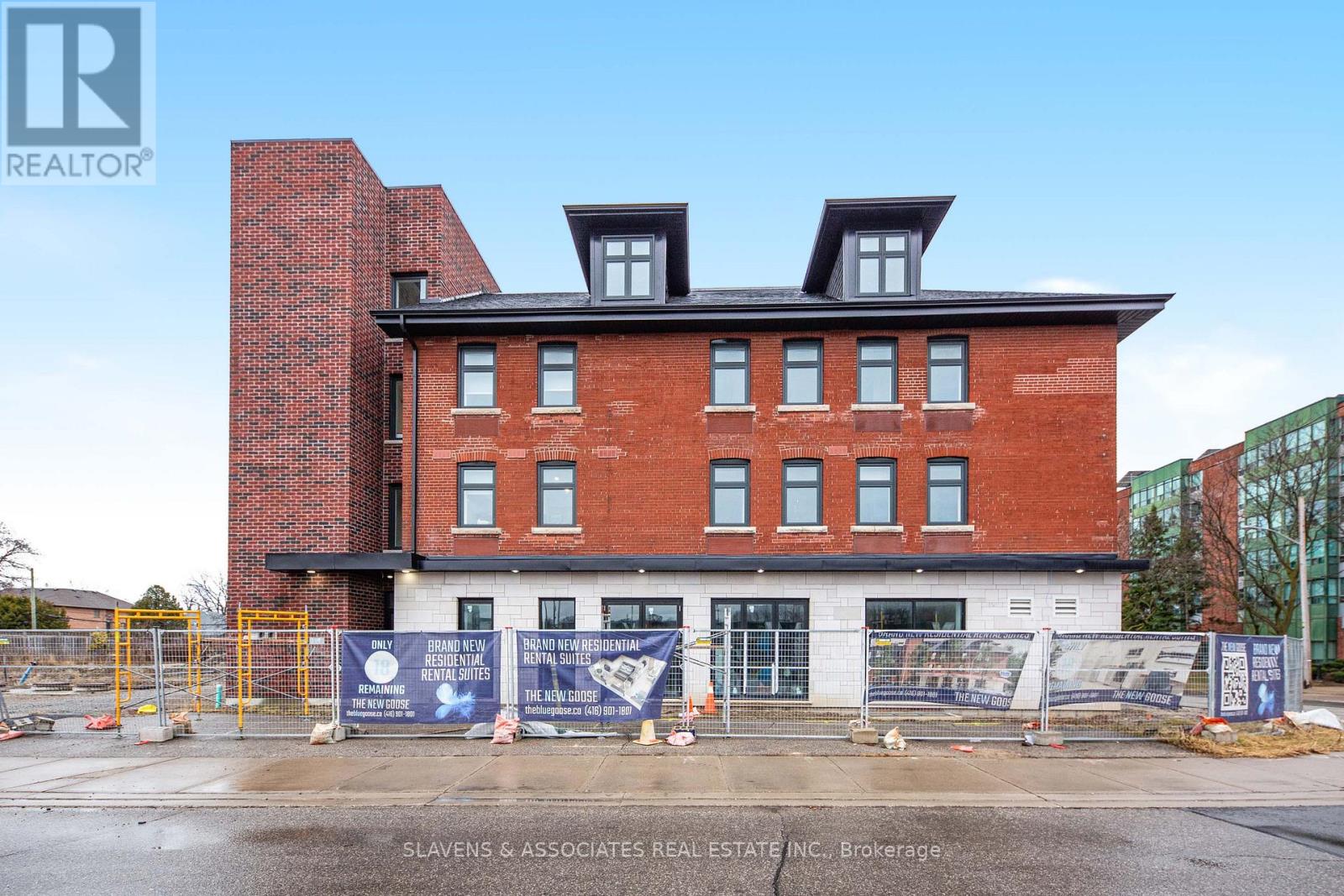 1 BLUE GOOSE STREET