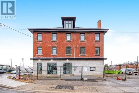1 BLUE GOOSE STREET Toronto (Mimico) ON M8V2R5