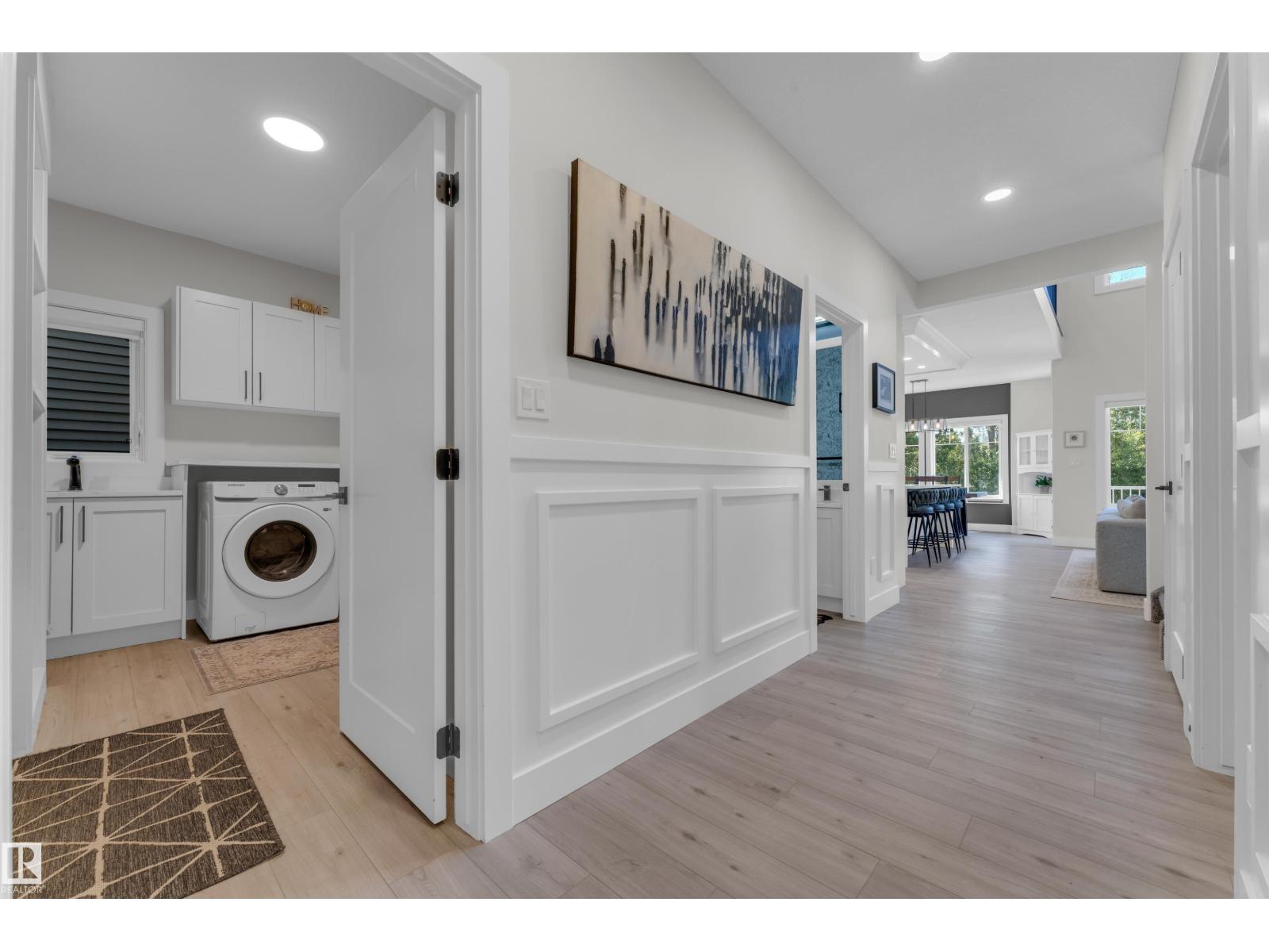 1390 Enright LD NW NW