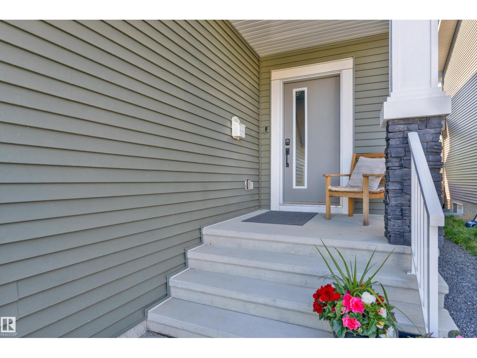 1390 Enright LD NW NW