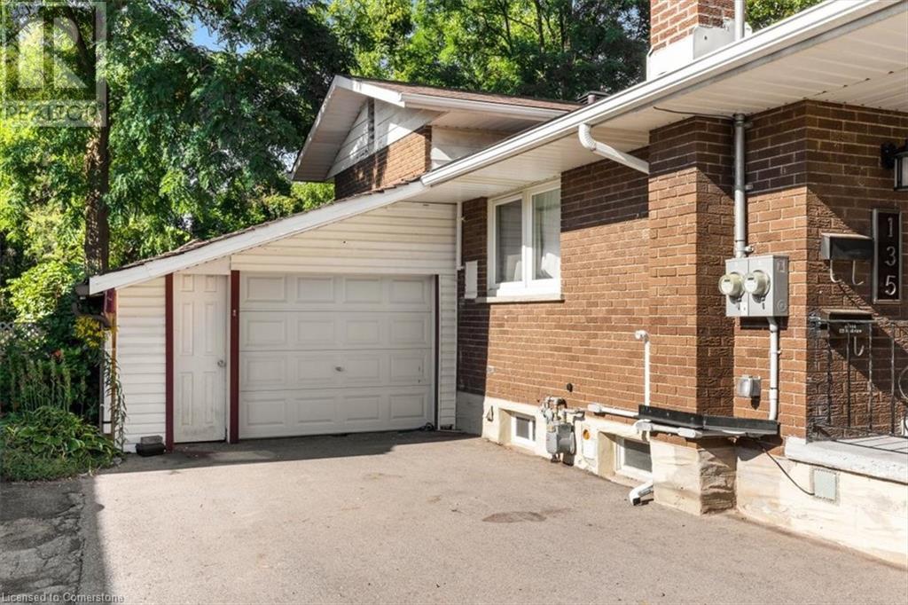 135 RUSKVIEW Road
