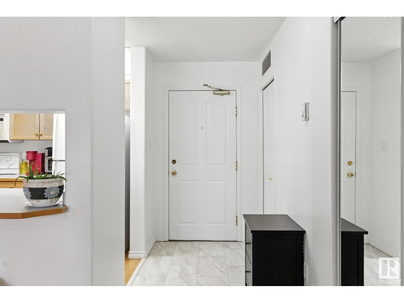 #125 16303 95 ST NW