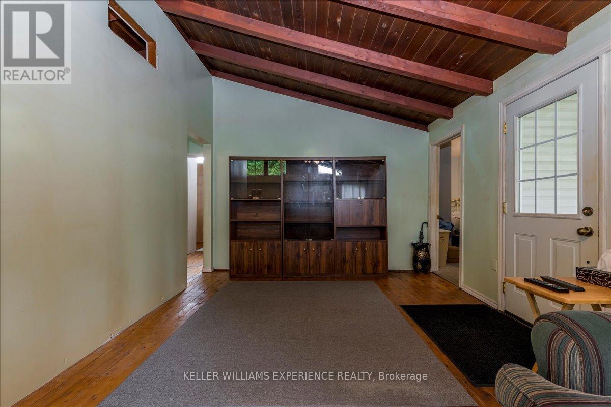 865 BLACKWOODS AVENUE