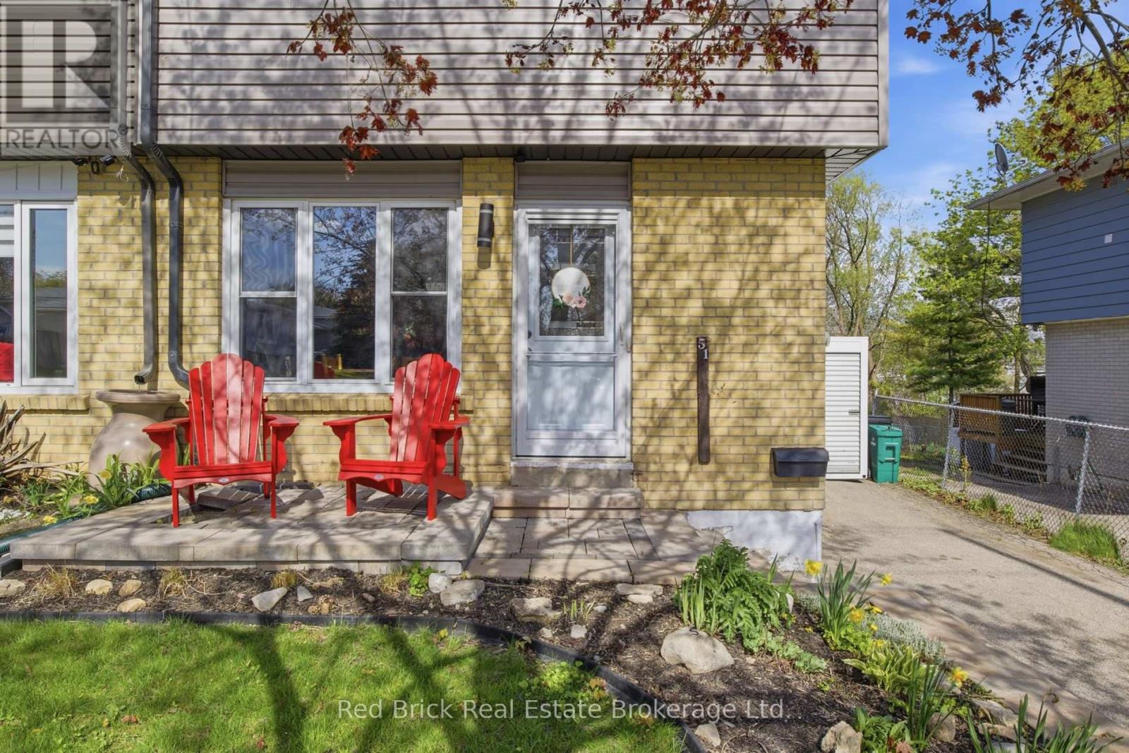 51 CLEMENS AVENUE