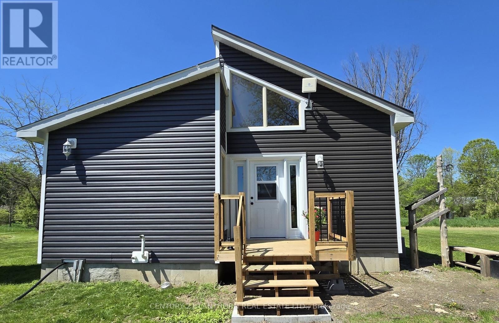 2147 MARLBANK ROAD