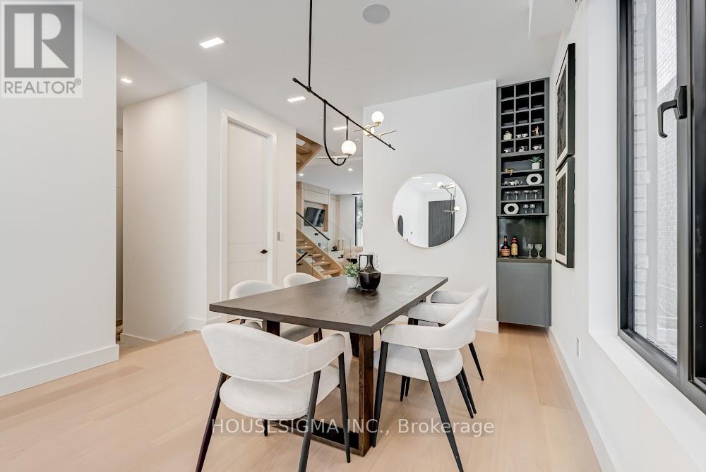 188 DUPLEX AVENUE