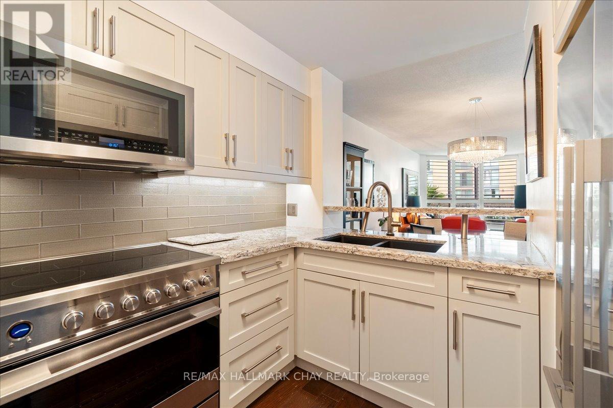 304 - 150 DUNLOP STREET E