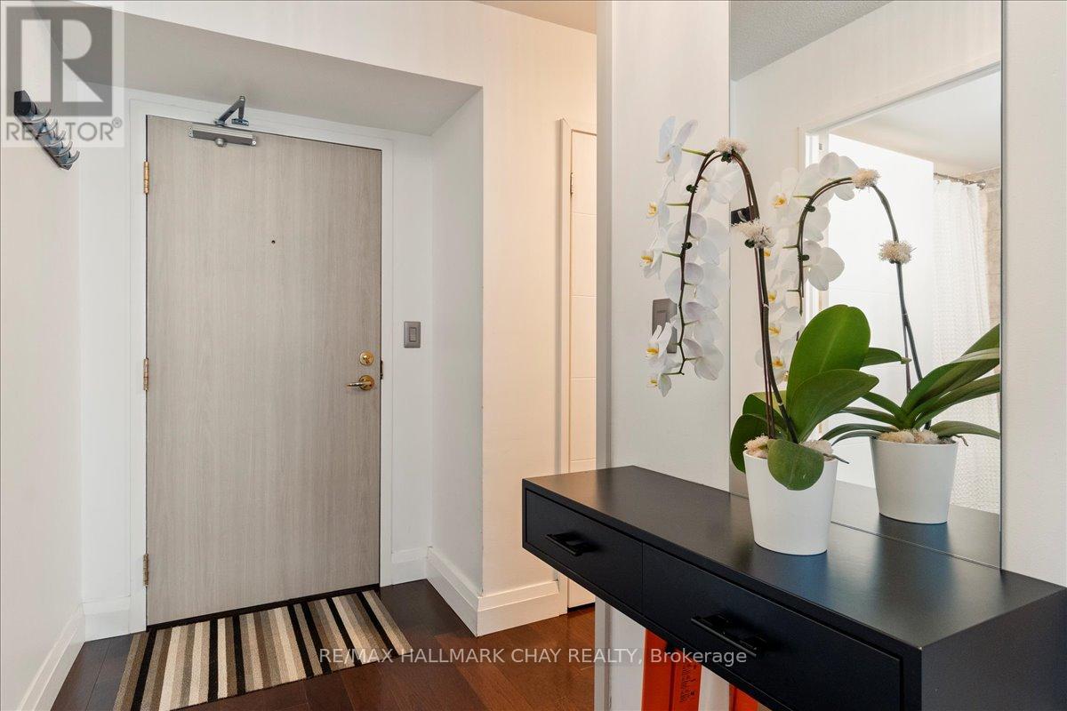 304 - 150 DUNLOP STREET E