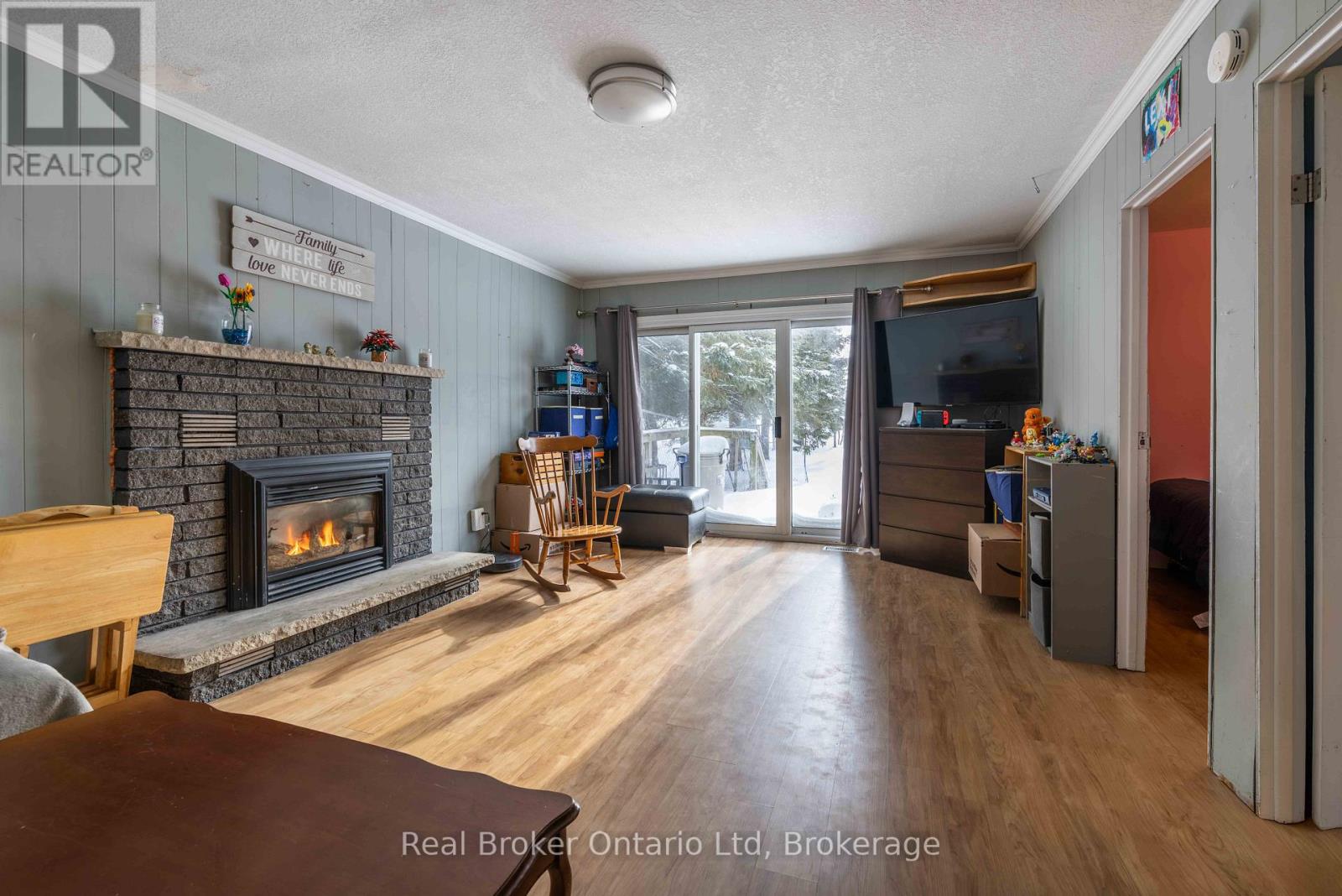 102008 GREY ROAD 5 ROAD