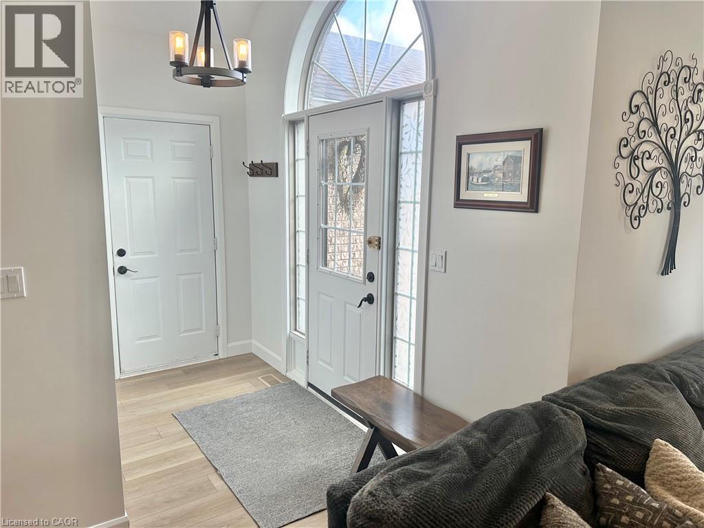 7 SPRUCE GROVE Court