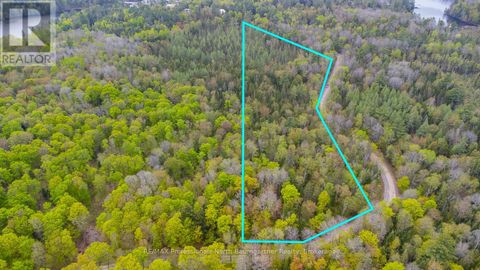 PT11-12 HALIBURTON LAKE ROAD Dysart et al (Harburn) ON K0M1S0