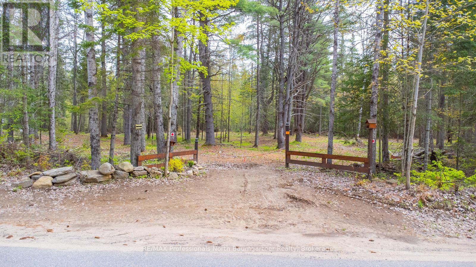 PT11-12 HALIBURTON LAKE ROAD