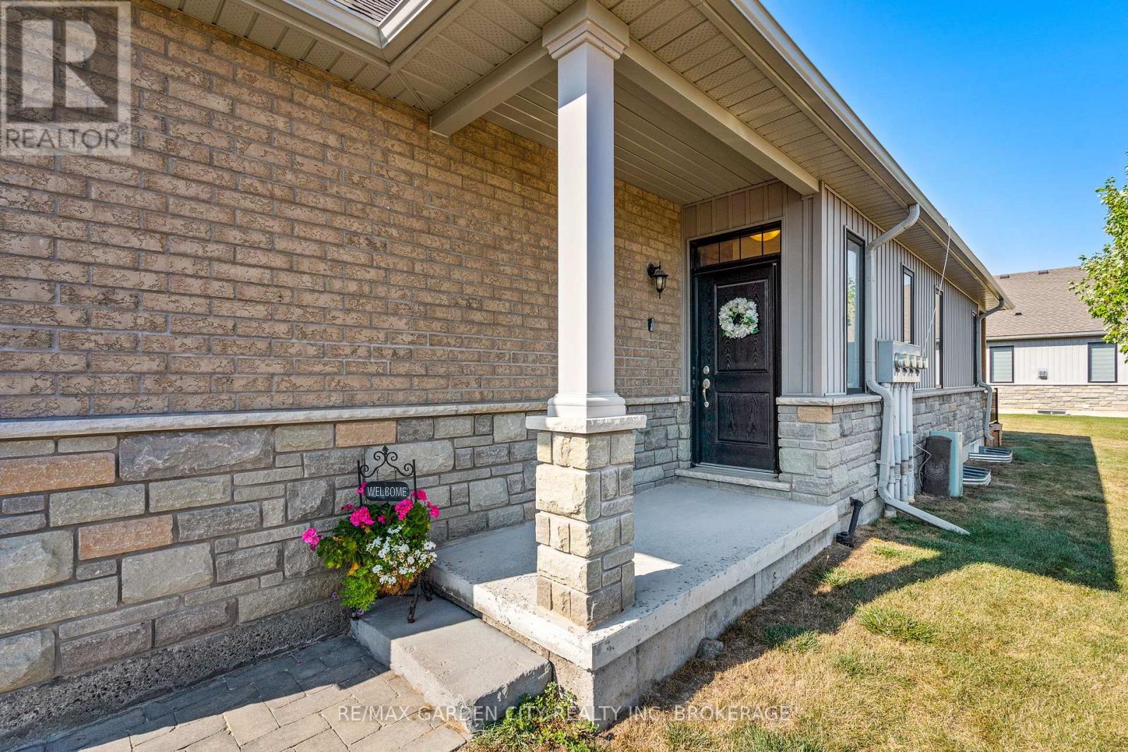 54 BORDEN TRAIL