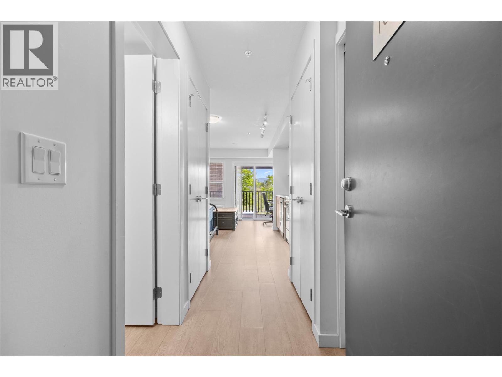 625 Academy Way Unit# 103