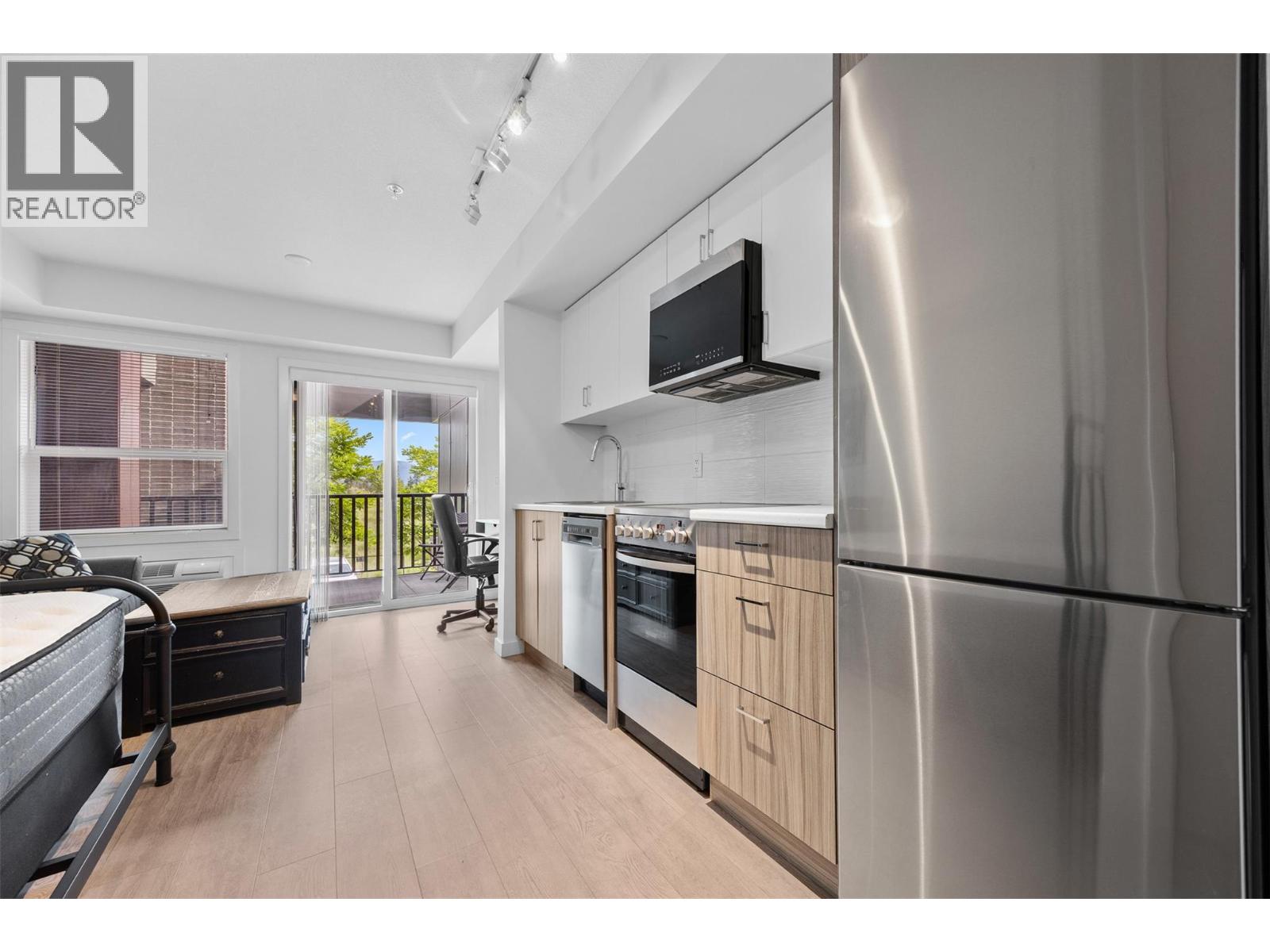 625 Academy Way Unit# 103