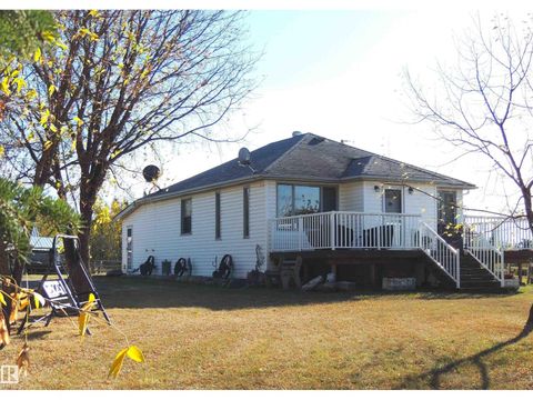 23005 TWP ROAD 572 Rural Sturgeon County AB T0A1N5