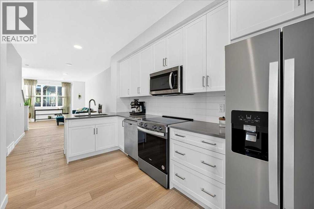 304, 437 Alpine Avenue SW