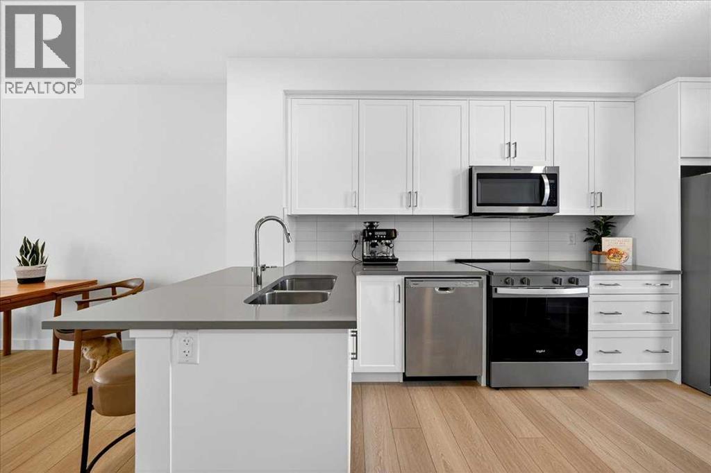 304, 437 Alpine Avenue SW