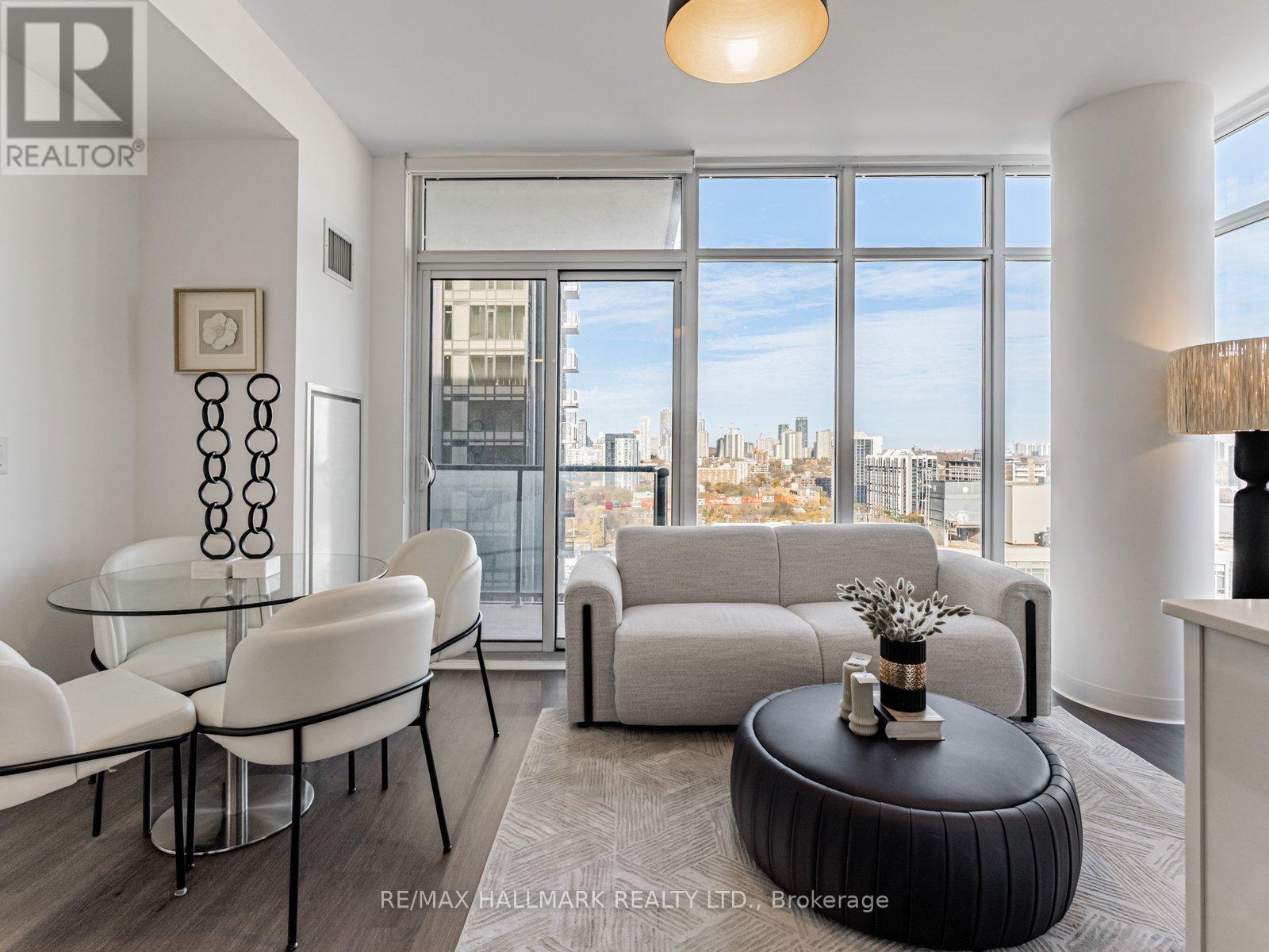 1704 - 105 GEORGE STREET