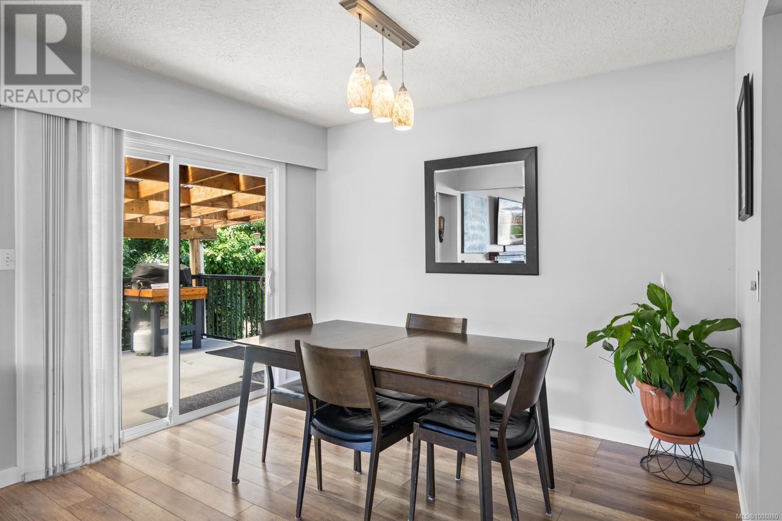2640 Sooke Rd
