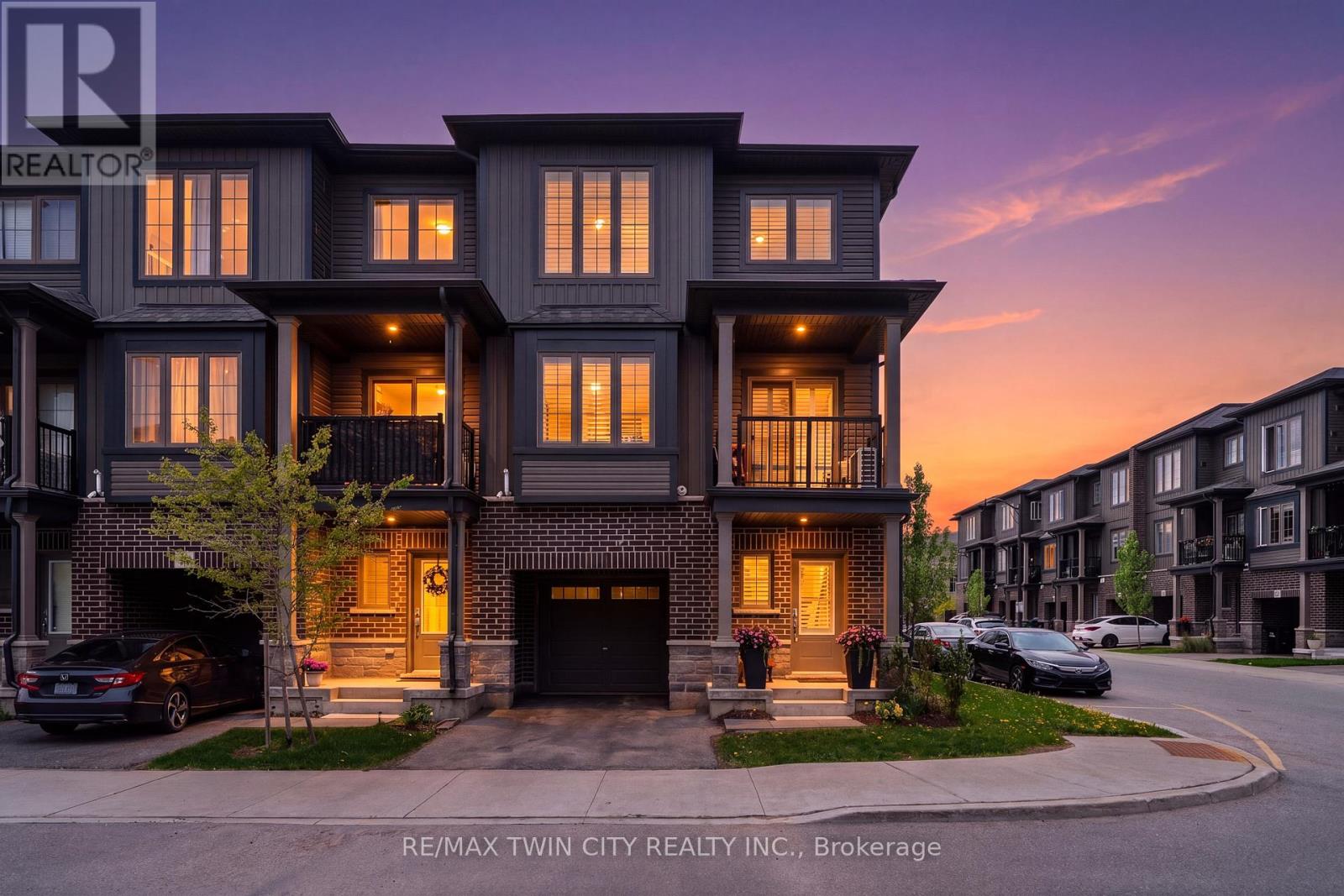71 - 124 COMPASS TRAIL