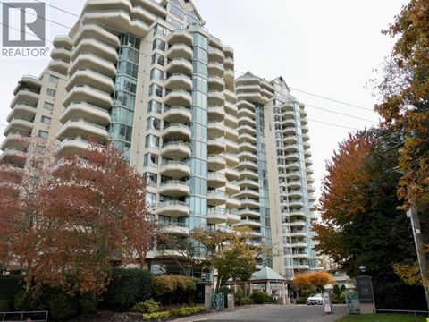 3D 328 TAYLOR WAY West Vancouver BC V7T2Y4