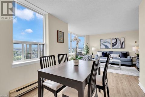 35 GREEN VALLEY Drive Unit# 1610 Kitchener ON N2P2A5