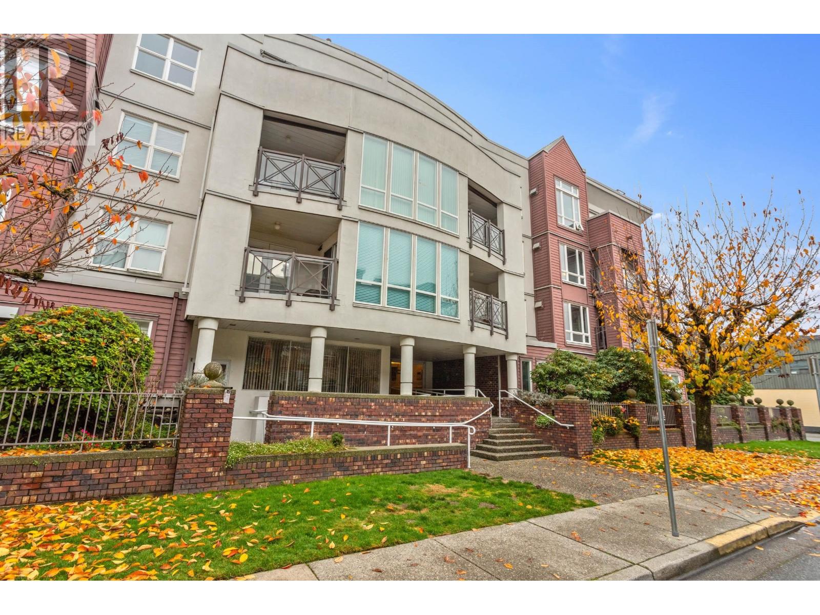 307 2335 WHYTE AVENUE