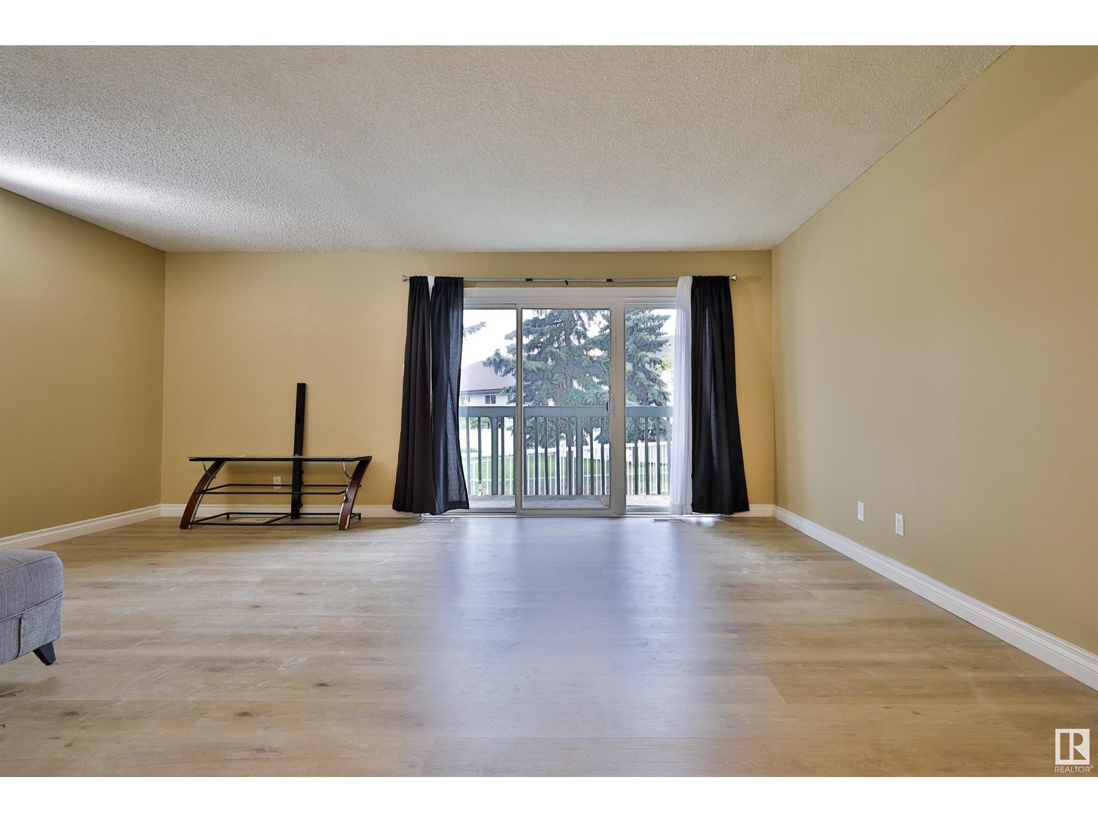 11A MEADOWLARK VG NW