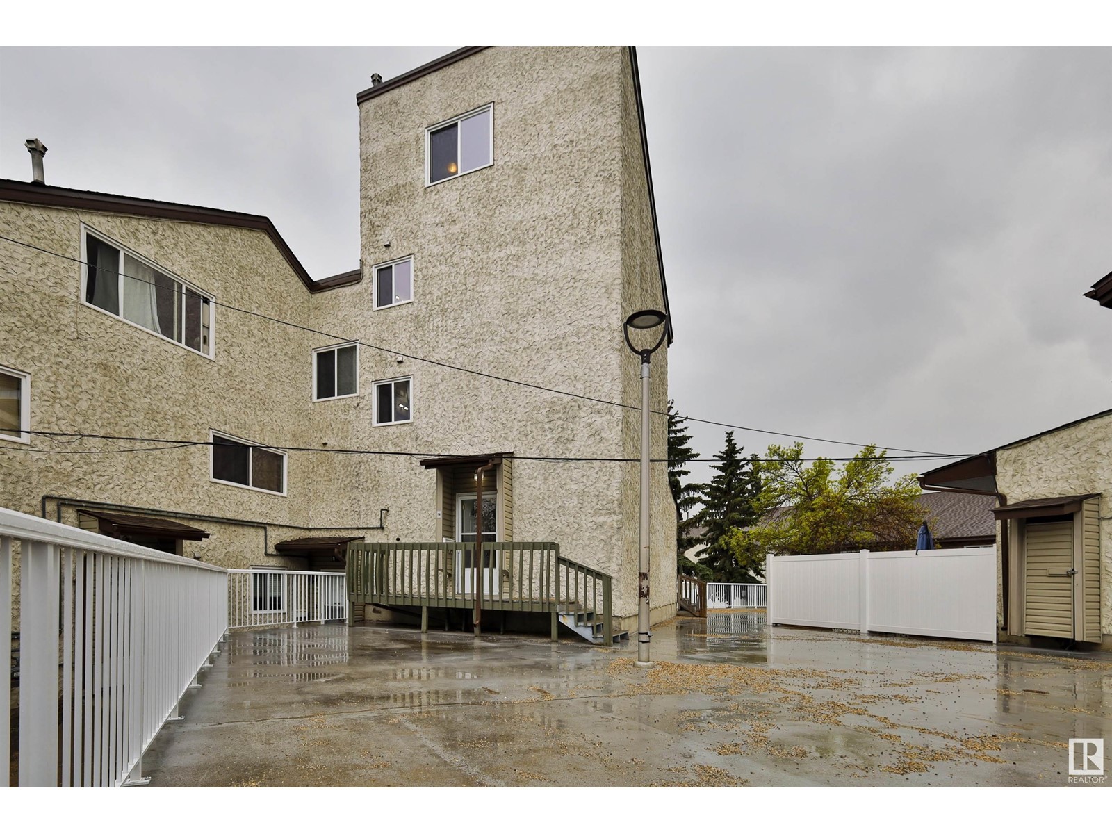11A MEADOWLARK VG NW