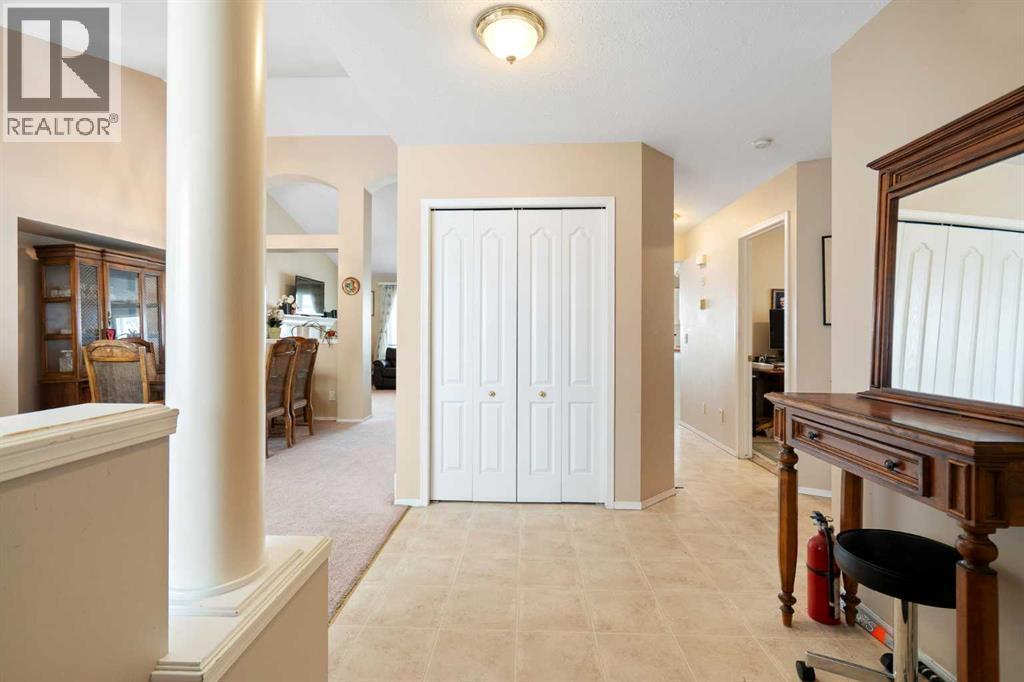 141 Arbour Stone Close NW