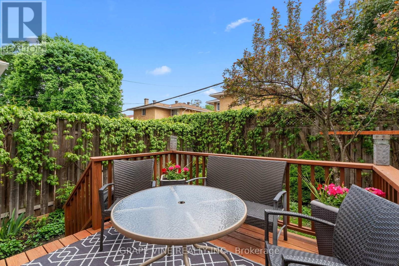 709 MELBOURNE AVENUE