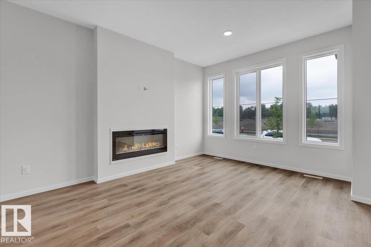 25 FICUS WY