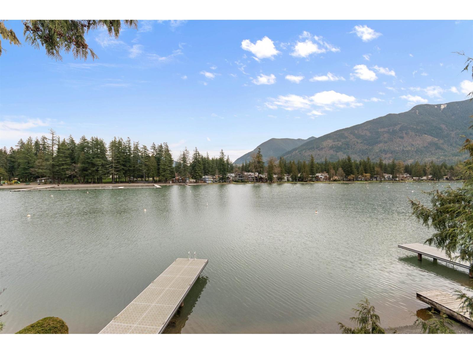 36 LAKESHORE DRIVE|Cultus Lake North