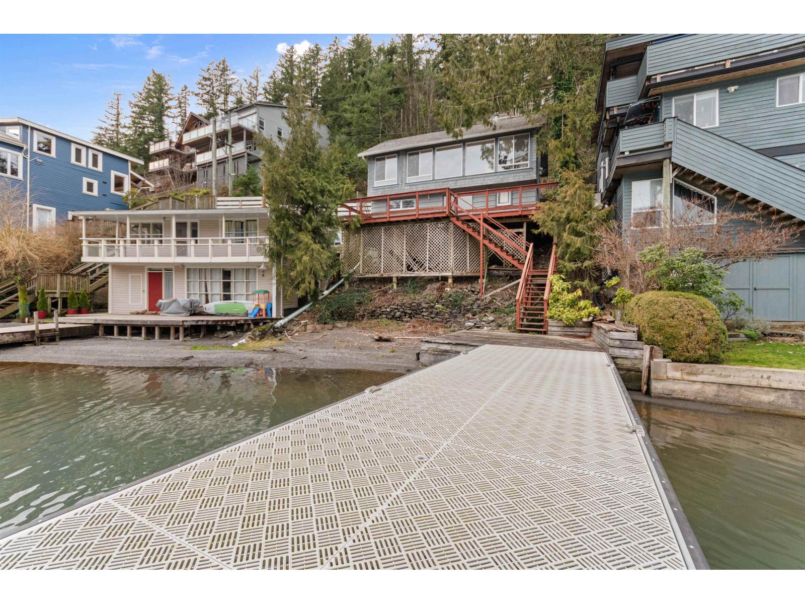 36 LAKESHORE DRIVE|Cultus Lake North