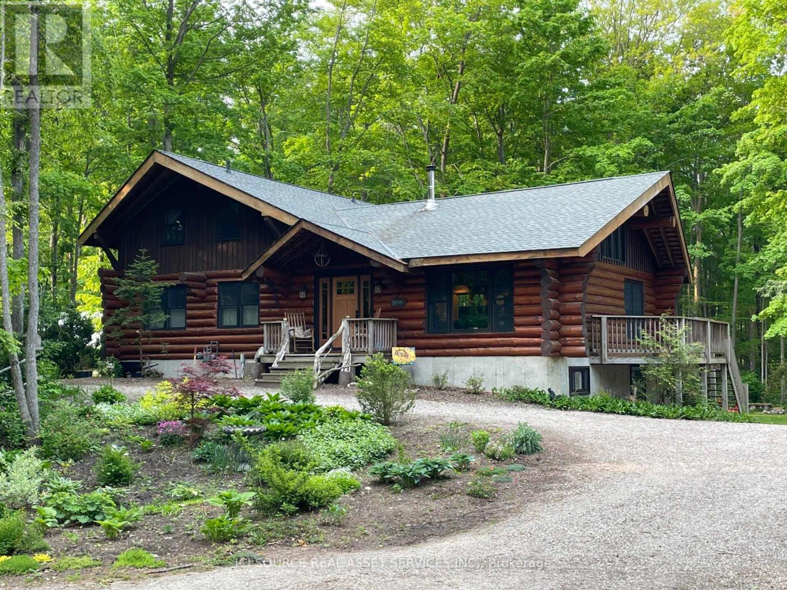 3 GREENBRAE CRESCENT