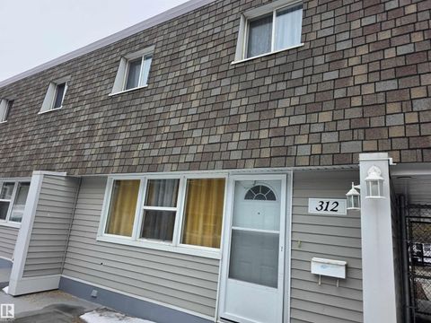 312 VILLAGE ON THE GREEN GR NW Edmonton AB T5A1H2