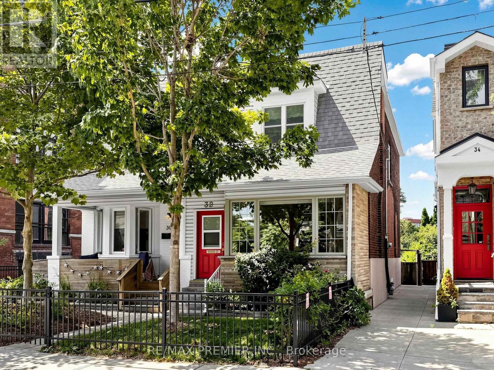 32 RITCHIE AVENUE