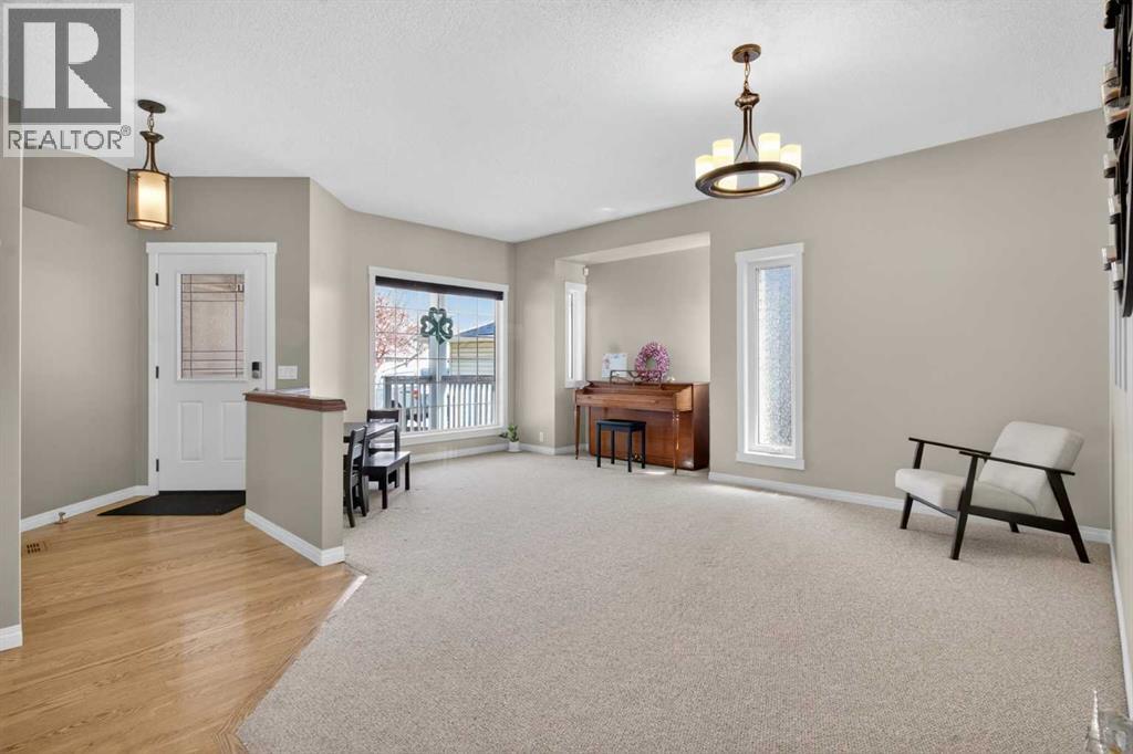 20 Riverwood Crescent SE